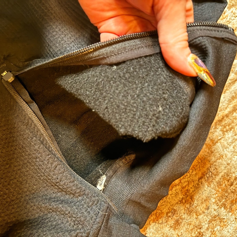Lululemon Athletica Black Engineered Warmth Half Zip Size 10🖤🖤🖤 - Picture 5 of 5